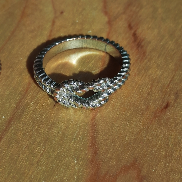 Pair of "braided rope" metal rings - Picture 2 of 3